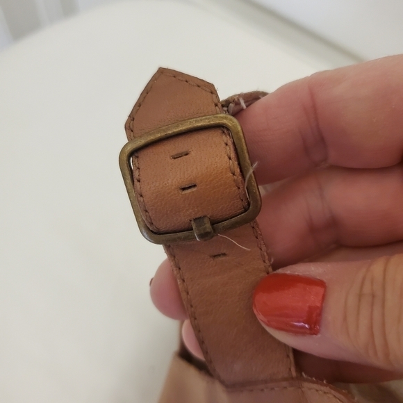 Pour LA Victoire Fringe Peep Toe Leather Sandals Size 9M - Picture 9 of 12